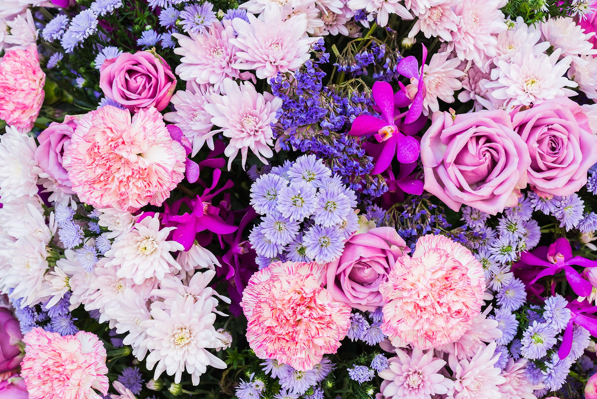 День ангела Анни 2023: кращі привітання в СМС, віршах та листівках для найближчих